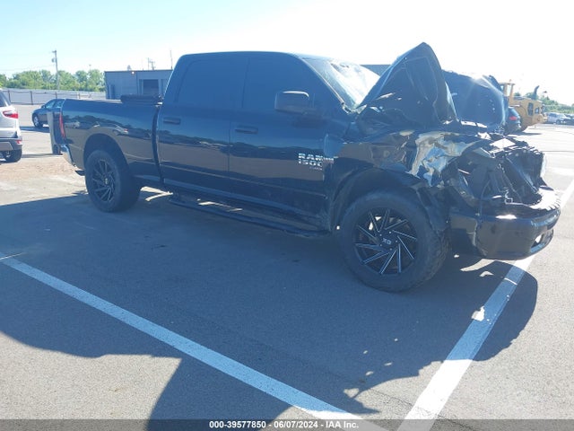 2019 1C6RR7TT0KS696482 main image