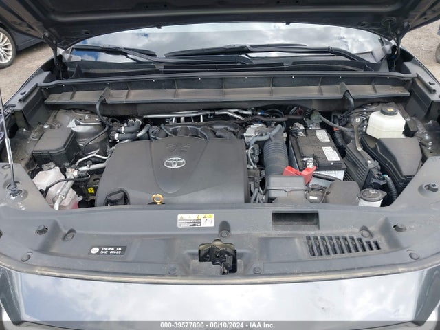 Toyota Highlander Xle 2022 5TDHZRBH2NS585037 Image 10
