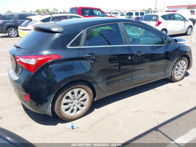 KMHD35LH8GU260300 Hyundai ELANTRA GT