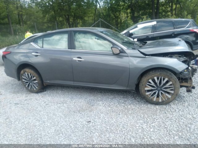 1N4BL4DW5PN332573 Nissan Altima Sv Intelligent Awd