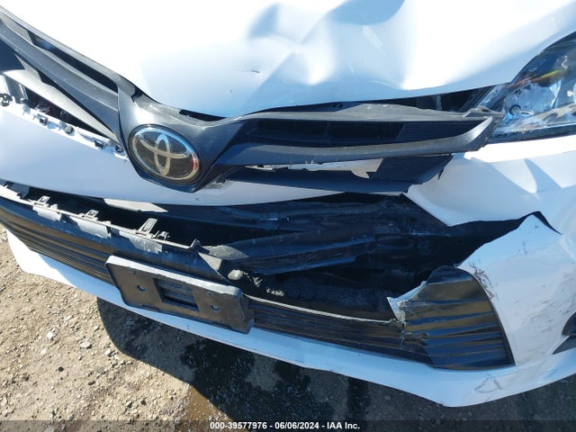 Toyota Sienna L 7 Passenger 2018 5TDZZ3DC2JS915790 Image 18