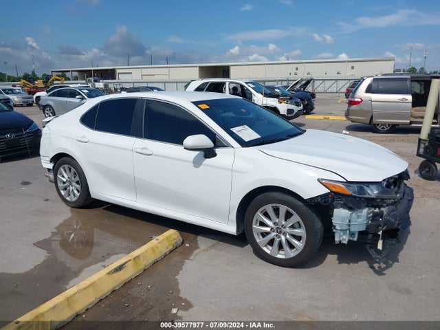 Toyota CAMRY LE 2020 4T1C11AK4LU991471 Image 14