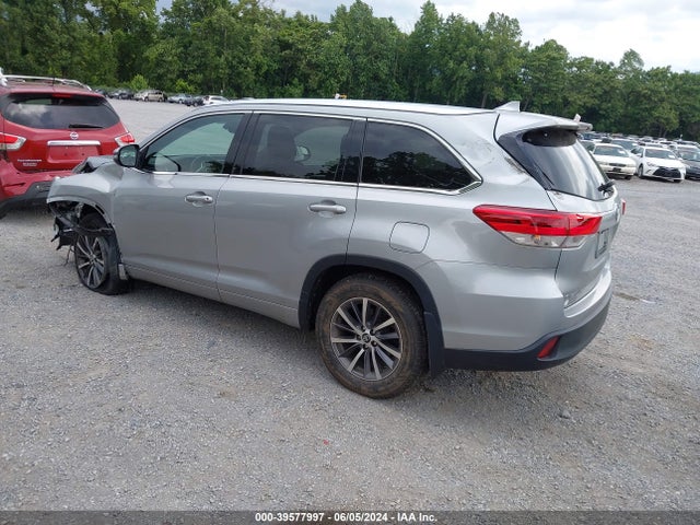 Toyota Highlander Xle 2017 5TDJZRFH1HS419916 Image 3