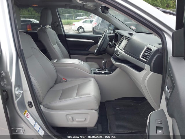 Toyota Highlander Xle 2017 5TDJZRFH1HS419916 Image 5
