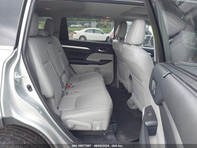 Toyota Highlander Xle 2017 5TDJZRFH1HS419916 Image 8