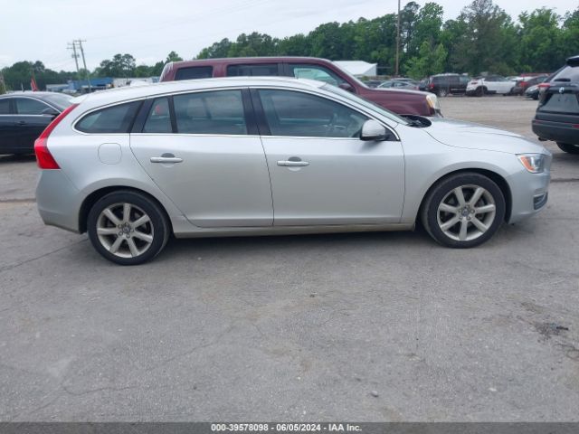 YV140MEK7H1372051 Volvo V60 T5 Premier
