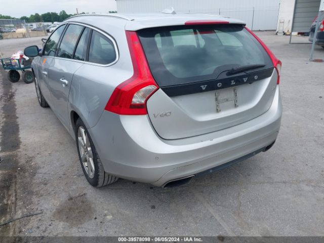 YV140MEK7H1372051 Volvo V60 T5 Premier