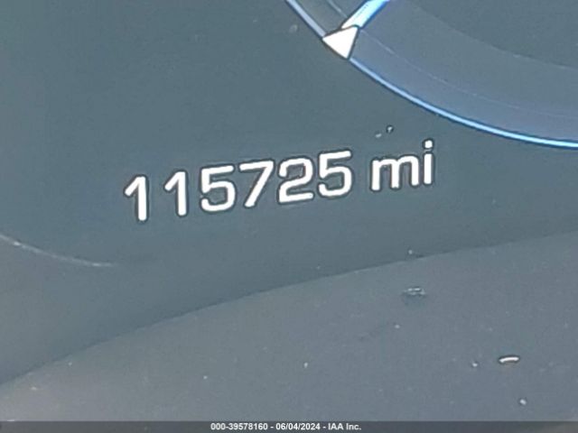 1GYS4CKJ8HR172508 Cadillac Escalade Premium Luxury