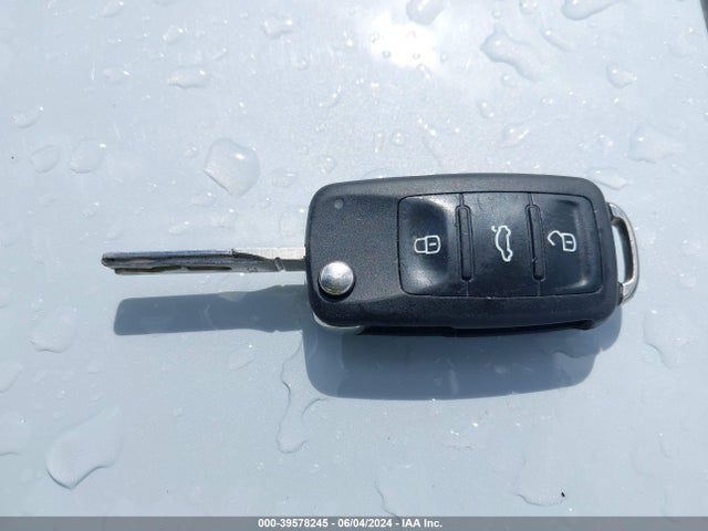 3VWDB7AJ9HM246871 Volkswagen Jetta 1.4t Se
