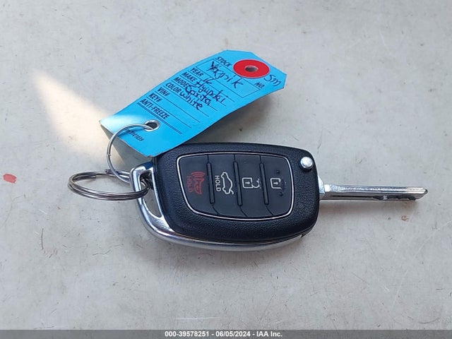 Hyundai SONATA SE 2016 5NPE24AF0GH350851 Image 11