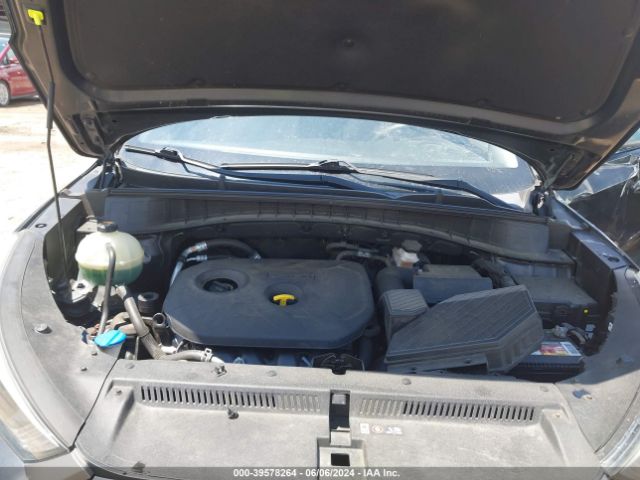 KM8J3CA46GU023537 Hyundai TUCSON SE