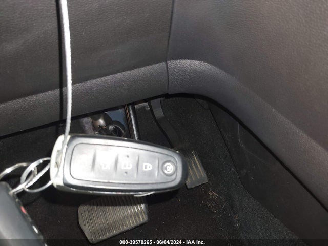Ford ESCAPE SE 2019 1FMCU0GD9KUA44290 Image 11