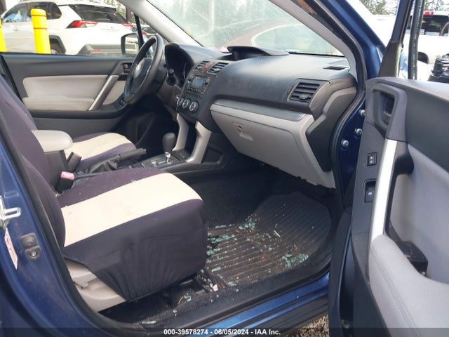Subaru Forester 2.5i Premium 2015 JF2SJADC8FH471423 Image 5