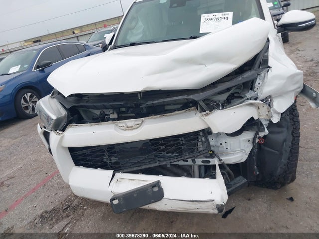 Toyota 4runner Sr5 Premium 2020 JTEZU5JR3L5225909 Image 12