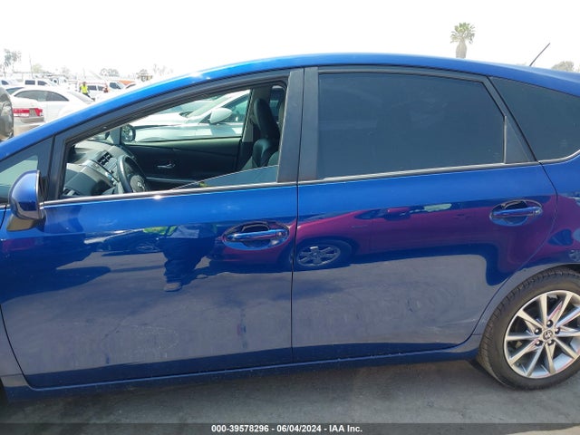 Toyota Prius V Five 2017 JTDZN3EUXHJ070505 Image 15