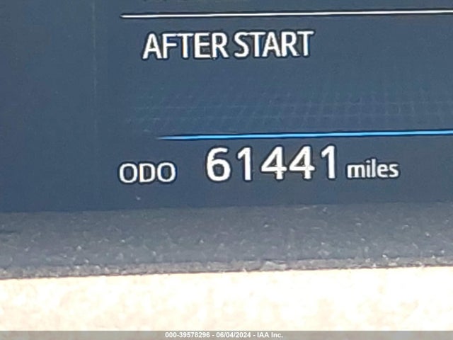 Toyota Prius V Five 2017 JTDZN3EUXHJ070505 Image 16