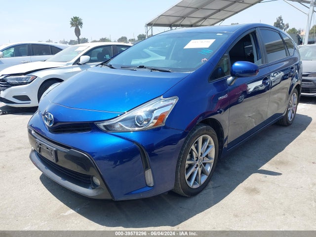 Toyota Prius V Five 2017 JTDZN3EUXHJ070505 Image 2