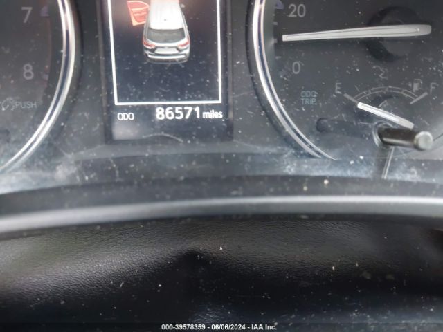 5TDJZRFH2HS438605 Toyota Highlander Se
