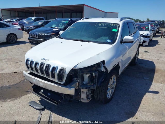 Jeep Cherokee Latitude 2014 1C4PJLCS5EW105888 Image 2