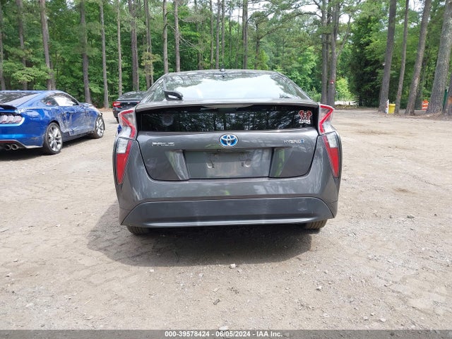 Toyota Prius Two 2017 JTDKBRFUXH3032451 Image 16
