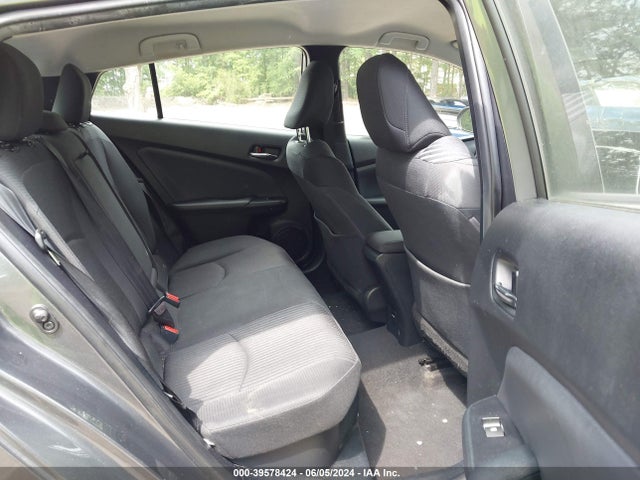 Toyota Prius Two 2017 JTDKBRFUXH3032451 Image 8