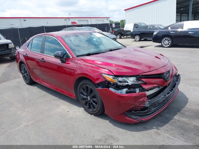 Toyota CAMRY LE 2019 4T1B11HK2KU713958 Image 1