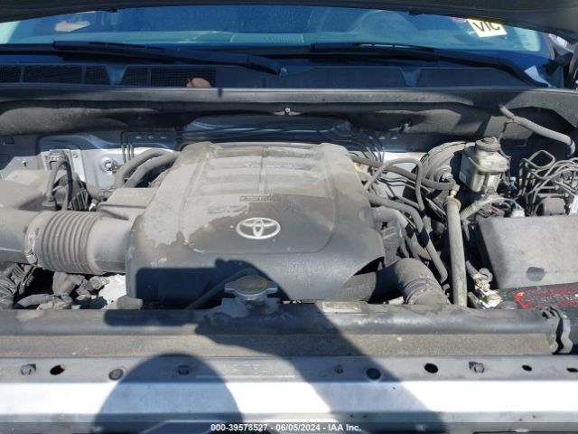 5TFRW5F16HX215386 Toyota Tundra Sr5 5.7l V8