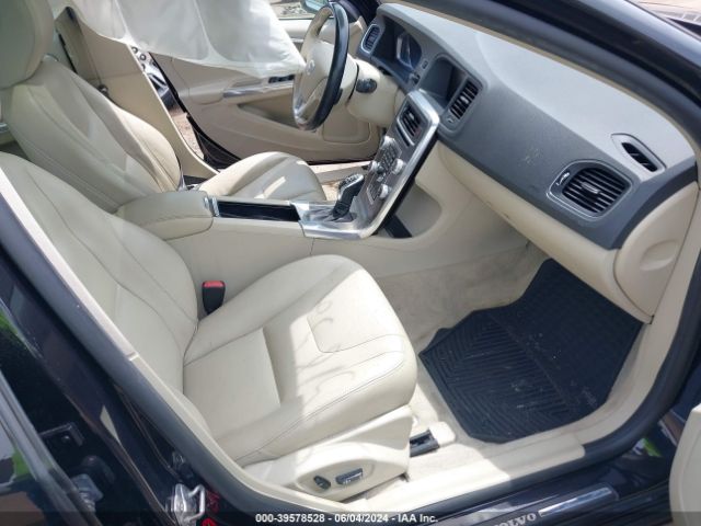 YV140MFK2F1361213 Volvo S60 T5 Premier