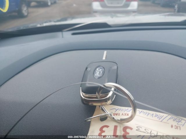 3FTTW8A37RRA40351 Ford Maverick Xl