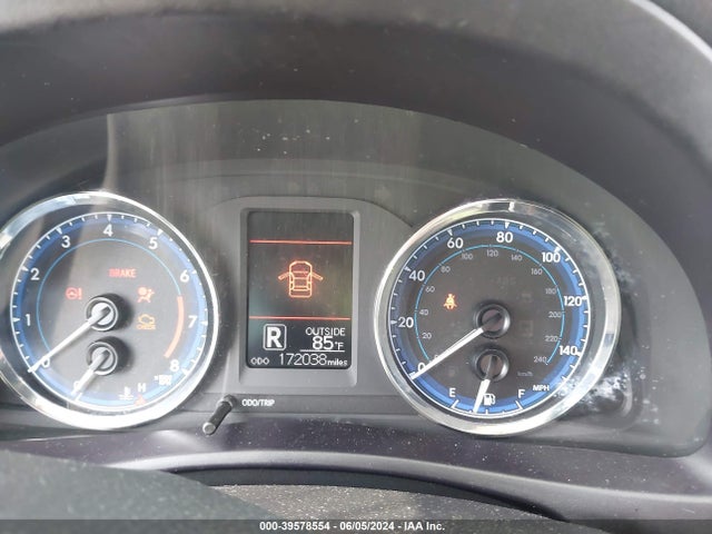 Toyota COROLLA LE 2018 5YFBURHE3JP854831 Image 7