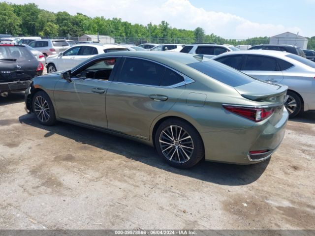 58ADA1C15NU016594 Lexus ES 300H