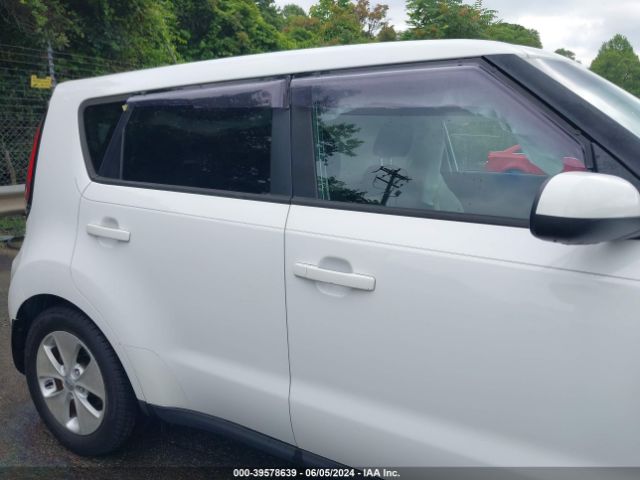 KNDJN2A21E7716843 KIA Soul