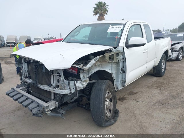 Toyota Tacoma Sr 2017 5TFRX5GN7HX093832 Image 2