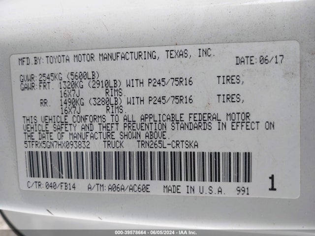 Toyota Tacoma Sr 2017 5TFRX5GN7HX093832 Image 9