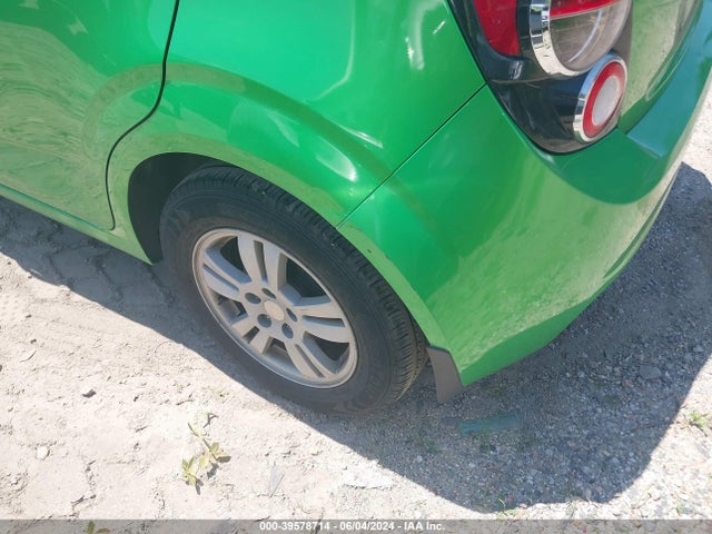 Chevrolet Sonic Lt Auto 2015 1G1JC6SG6F4102034 Image 13
