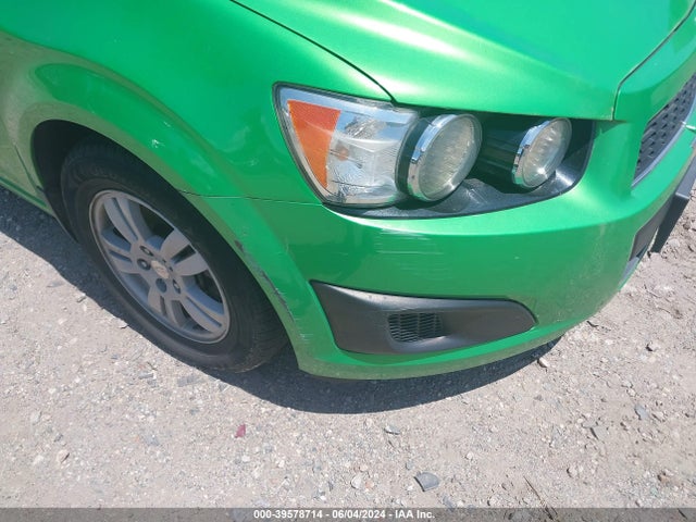 Chevrolet Sonic Lt Auto 2015 1G1JC6SG6F4102034 Image 6