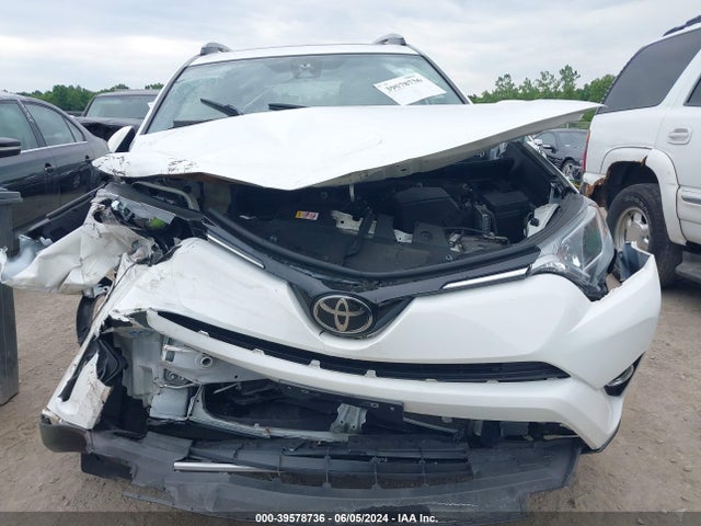 Toyota Rav4 Xle 2018 JTMRFREV6JJ260509 Image 12