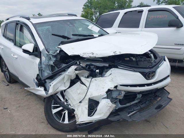 Toyota Rav4 Xle 2018 JTMRFREV6JJ260509 Image 6