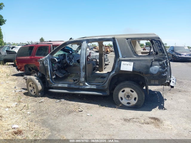 Chevrolet Tahoe Lt 2018 1GNSCBKC9JR366059 Image 13