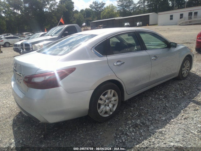 Nissan Altima 2.5 S 2018 1N4AL3AP9JC117221 Image 4