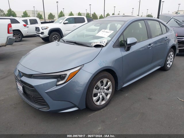 Toyota Corolla Hybrid Le 2024 JTDBCMFE8R3028506 Image 2
