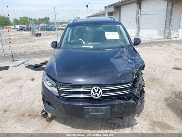 WVGBV7AX7GW586715 Volkswagen TIGUAN SE