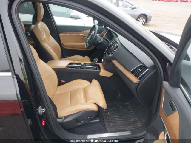 YV4A22PLXG1038623 Volvo Xc90 T6 Inscription
