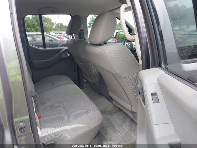 Nissan Frontier Sv 2018 1N6DD0ER7JN756956 Image 8