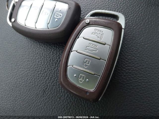KM8J3CA23JU831639 Hyundai Tucson Limited