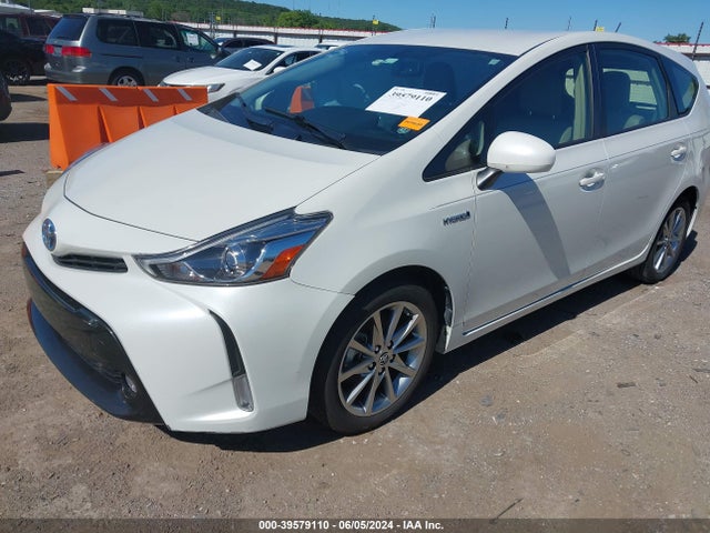 Toyota Prius V Five 2017 JTDZN3EU5HJ057936 Image 2