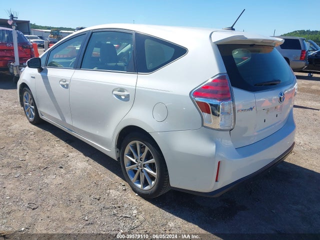 Toyota Prius V Five 2017 JTDZN3EU5HJ057936 Image 3