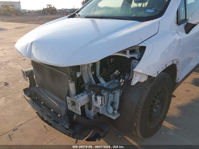 Chevrolet TRAX LS 2018 3GNCJKSB1JL185319 Image 17
