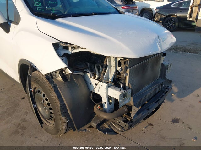 Chevrolet TRAX LS 2018 3GNCJKSB1JL185319 Image 18