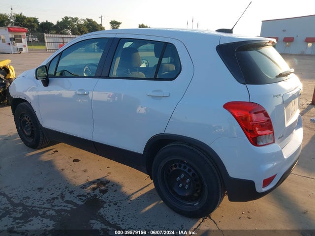 Chevrolet TRAX LS 2018 3GNCJKSB1JL185319 Image 3
